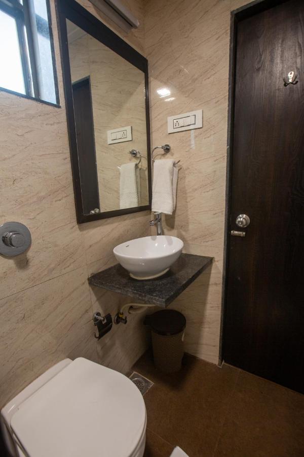 Hotel Singh'S By Wb Inn, Vashi, Navi Mumbai Dış mekan fotoğraf
