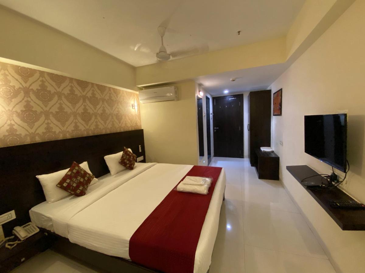 Hotel Singh'S By Wb Inn, Vashi, Navi Mumbai Dış mekan fotoğraf