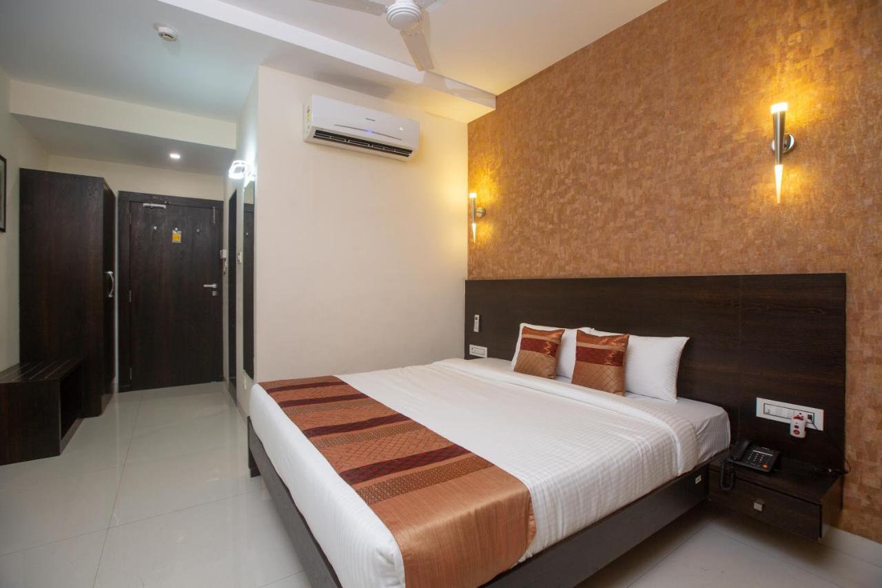 Hotel Singh'S By Wb Inn, Vashi, Navi Mumbai Dış mekan fotoğraf