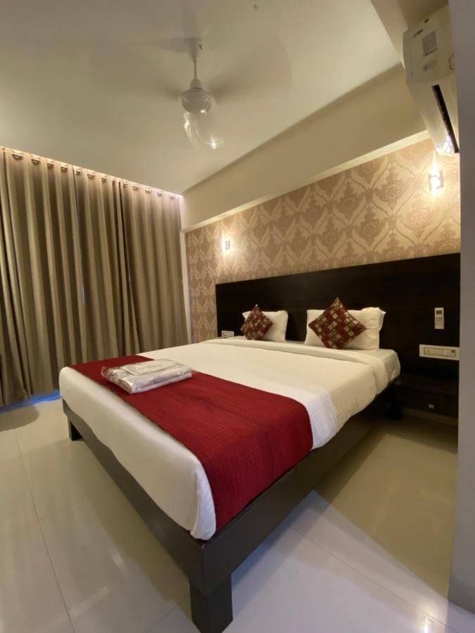 Hotel Singh'S By Wb Inn, Vashi, Navi Mumbai Dış mekan fotoğraf