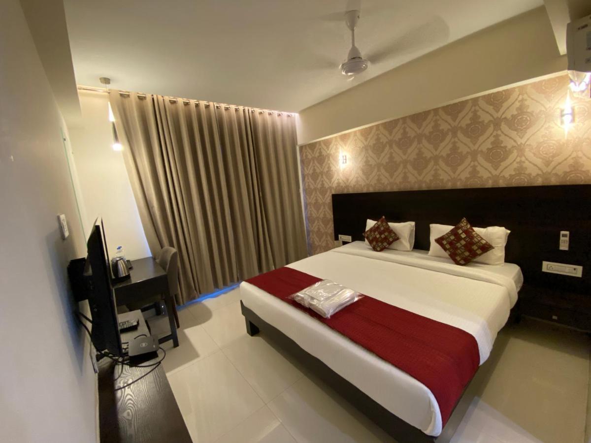 Hotel Singh'S By Wb Inn, Vashi, Navi Mumbai Dış mekan fotoğraf