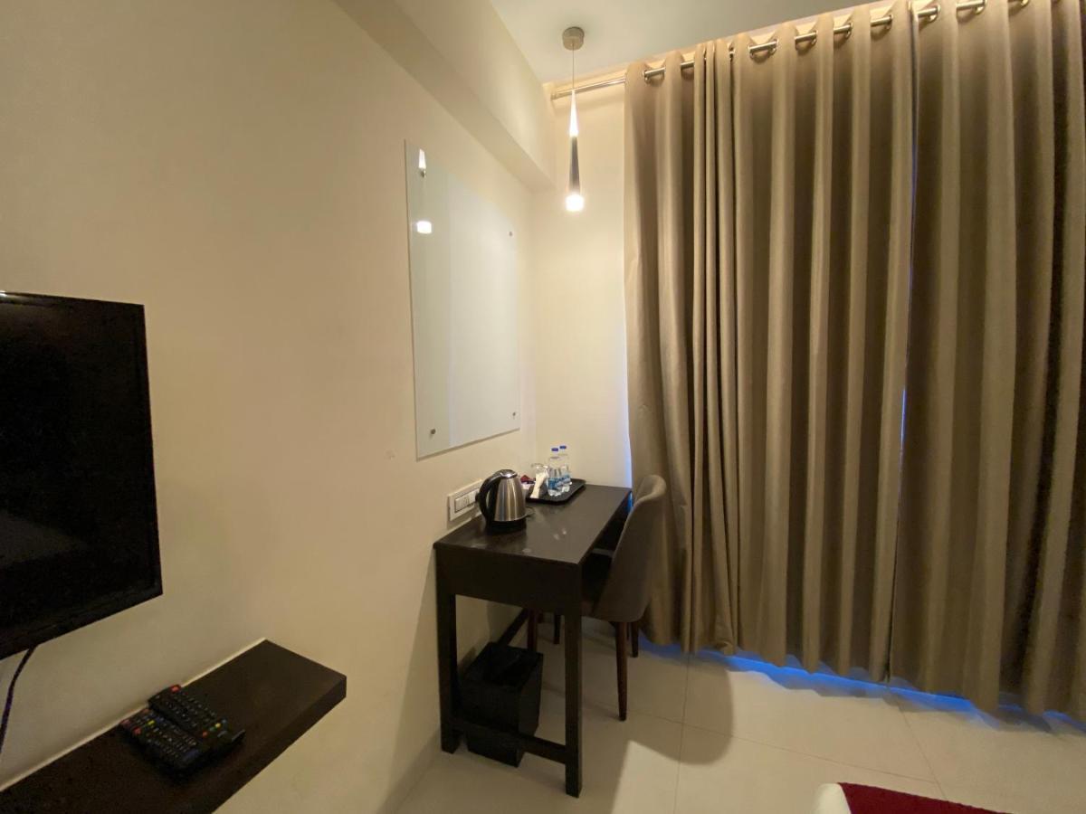 Hotel Singh'S By Wb Inn, Vashi, Navi Mumbai Dış mekan fotoğraf