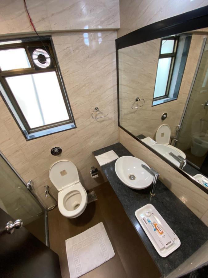 Hotel Singh'S By Wb Inn, Vashi, Navi Mumbai Dış mekan fotoğraf