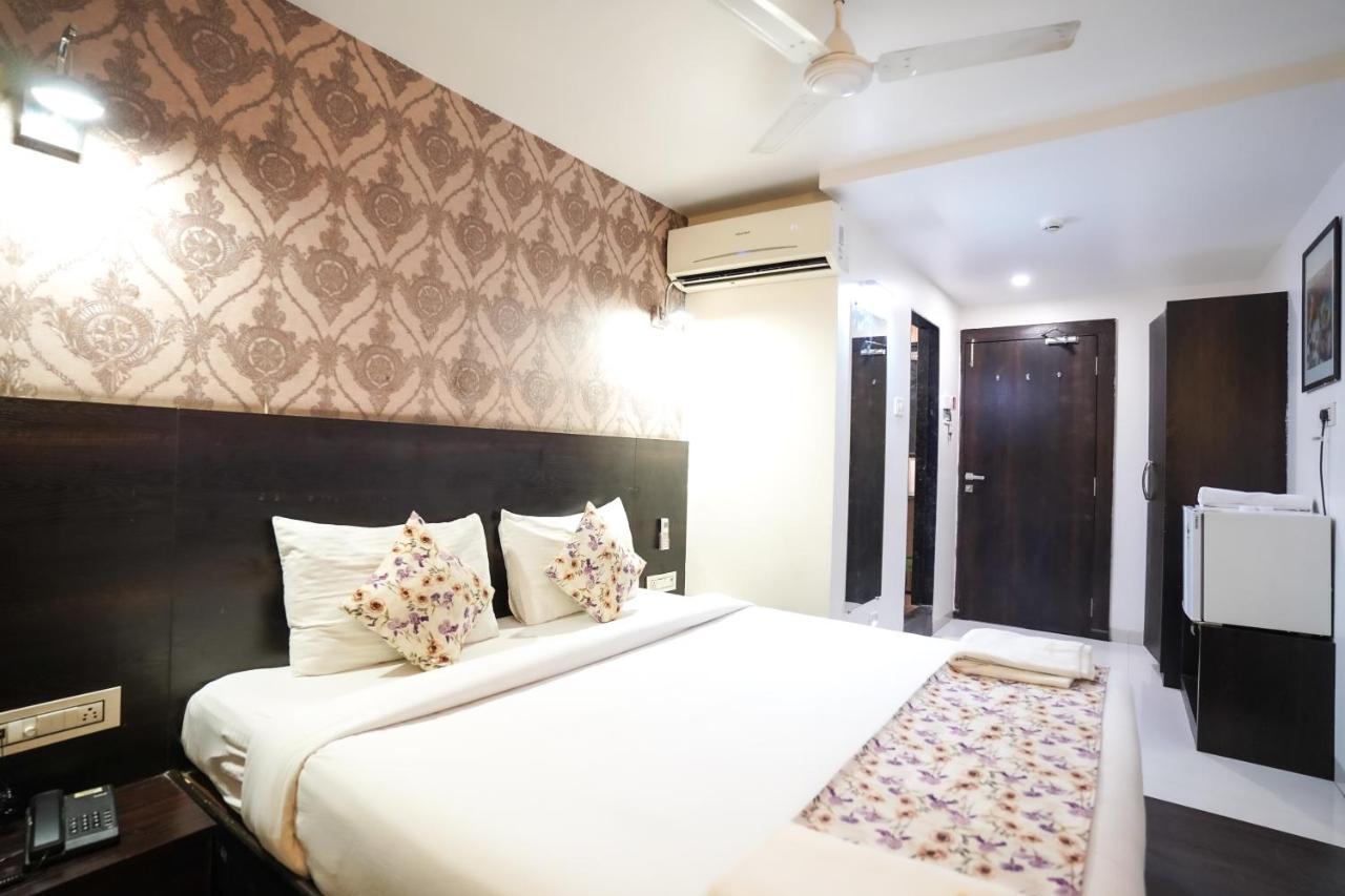Hotel Singh'S By Wb Inn, Vashi, Navi Mumbai Dış mekan fotoğraf