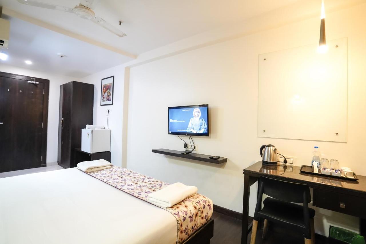 Hotel Singh'S By Wb Inn, Vashi, Navi Mumbai Dış mekan fotoğraf